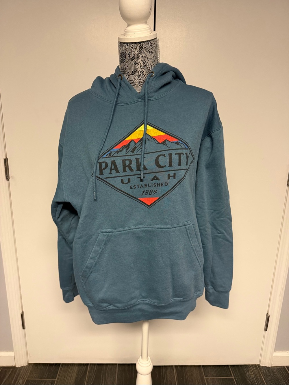 Park City Utah Blue Pullover Hoodie - Picture 1 of 3